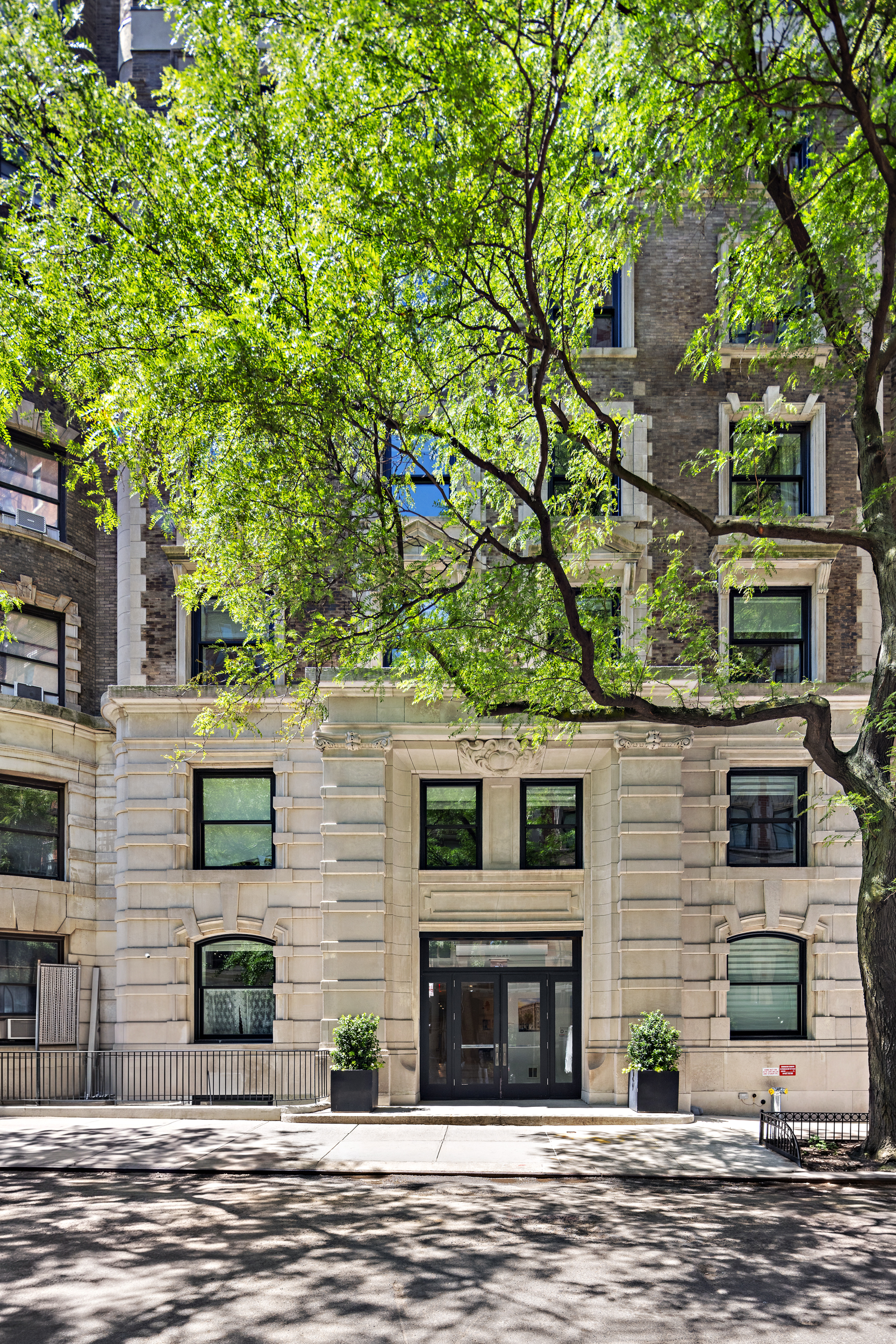 350 West 71st Street, Unit 6A Manhattan, NY 10023 - Photo 14 of 17
