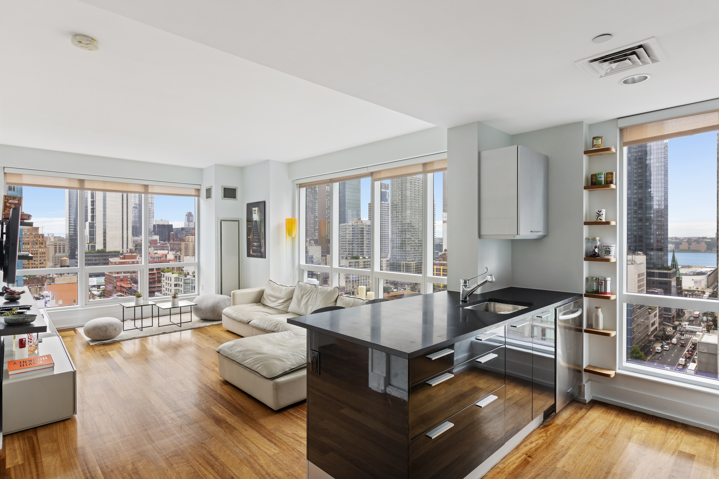 350 West 42nd Street, Unit 20L Manhattan, NY 10036 - Photo 2 of 14
