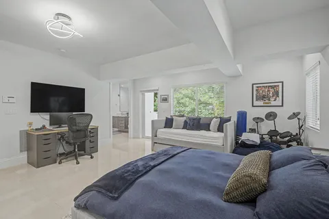 $5,650,000 | 5790 Southwest 96th Street, Pinecrest, FL 33156