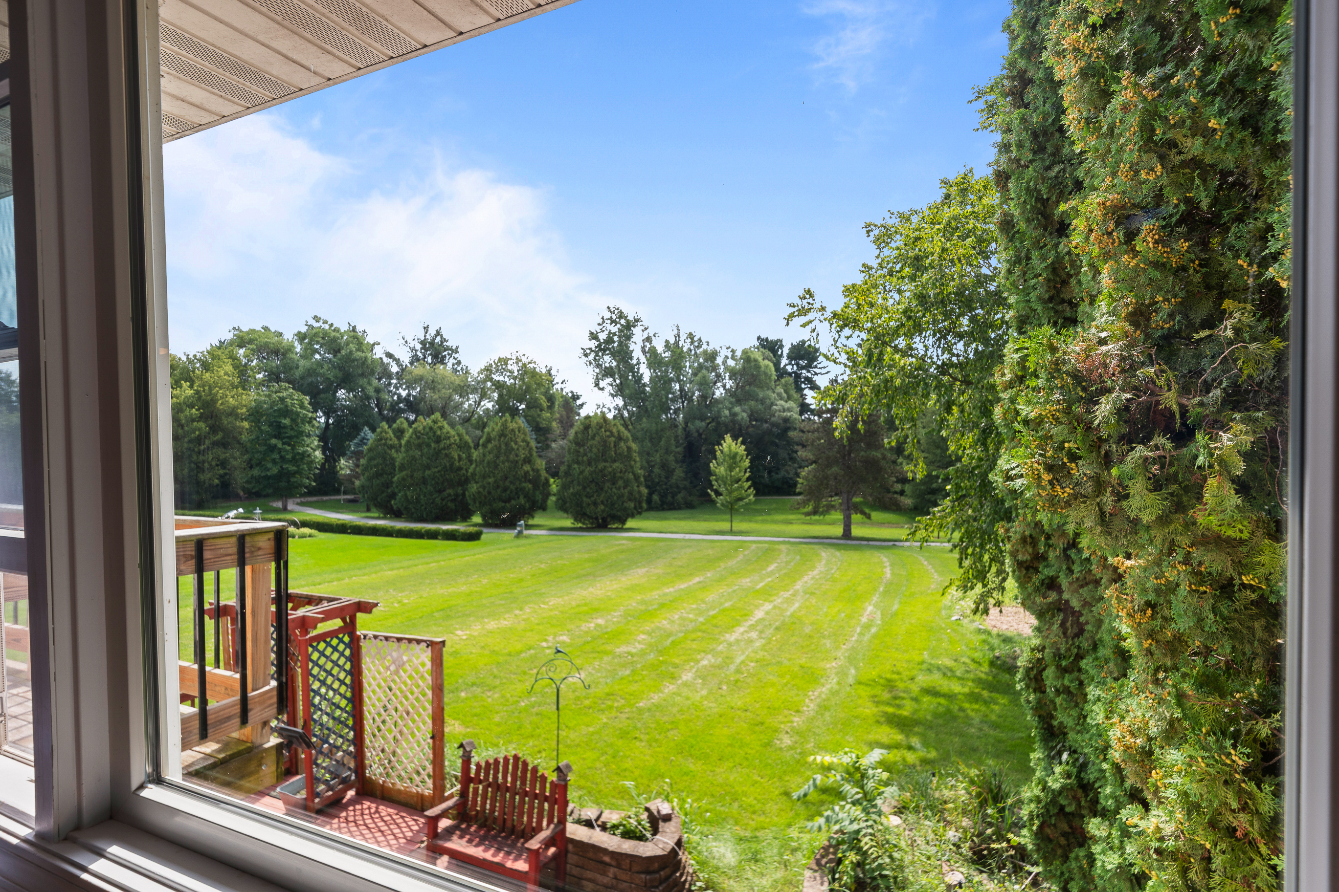 320 Arbor Ridge Drive Delavan, WI 53115 - Photo 5 of 38 Gallery Image 5