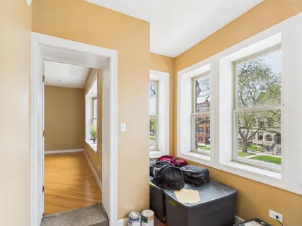 $345,000 | 5237 South Michigan Avenue, Unit 2N, Chicago, IL 60615