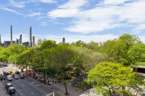 $17,750,000 | 990 5th Avenue, Unit 4 5 | Upper East Side
