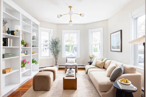 $1,075,000 | 97 Fayerweather Street, Unit 1, Cambridge, MA 02138