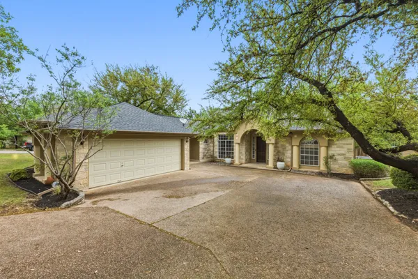 $635,000 | 3216 Lakeway Boulevard, Austin, TX 78734