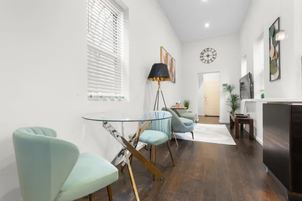 $515,000 | 86 Essex Street, Unit 2C, Jersey City, NJ 07302