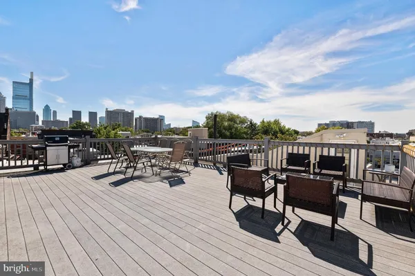 $399,000 | 1914 Fairmount Avenue, Unit 4, Philadelphia, PA 19130