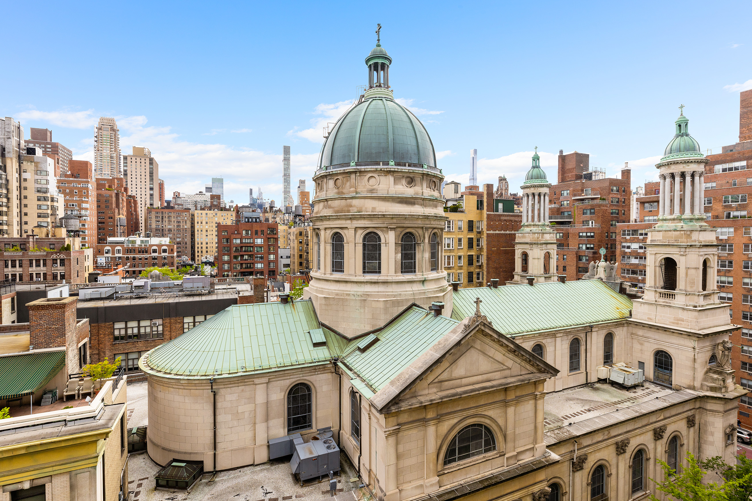 155 East 76th Street, Unit 12F Manhattan, NY 10021 - Photo 2 of 10