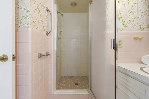 $1,499,999 | 10 Durham Drive, Lynnfield, MA 01940