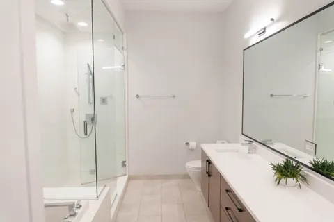 $960,000 | 940 North Wolcott Avenue, Unit 1, Chicago, IL 60622