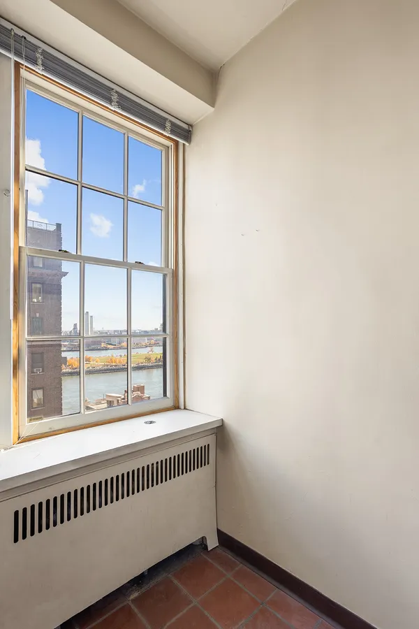 $600,000 | 30 Sutton Place, Unit 12E | Sutton Place
