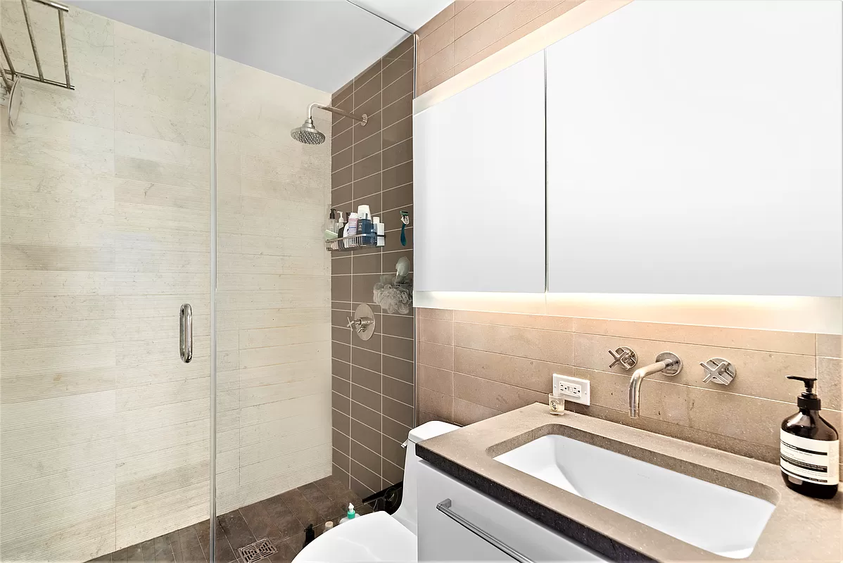 515 East 72nd Street, Unit 29G Manhattan, NY 10021 - Photo 6 of 19