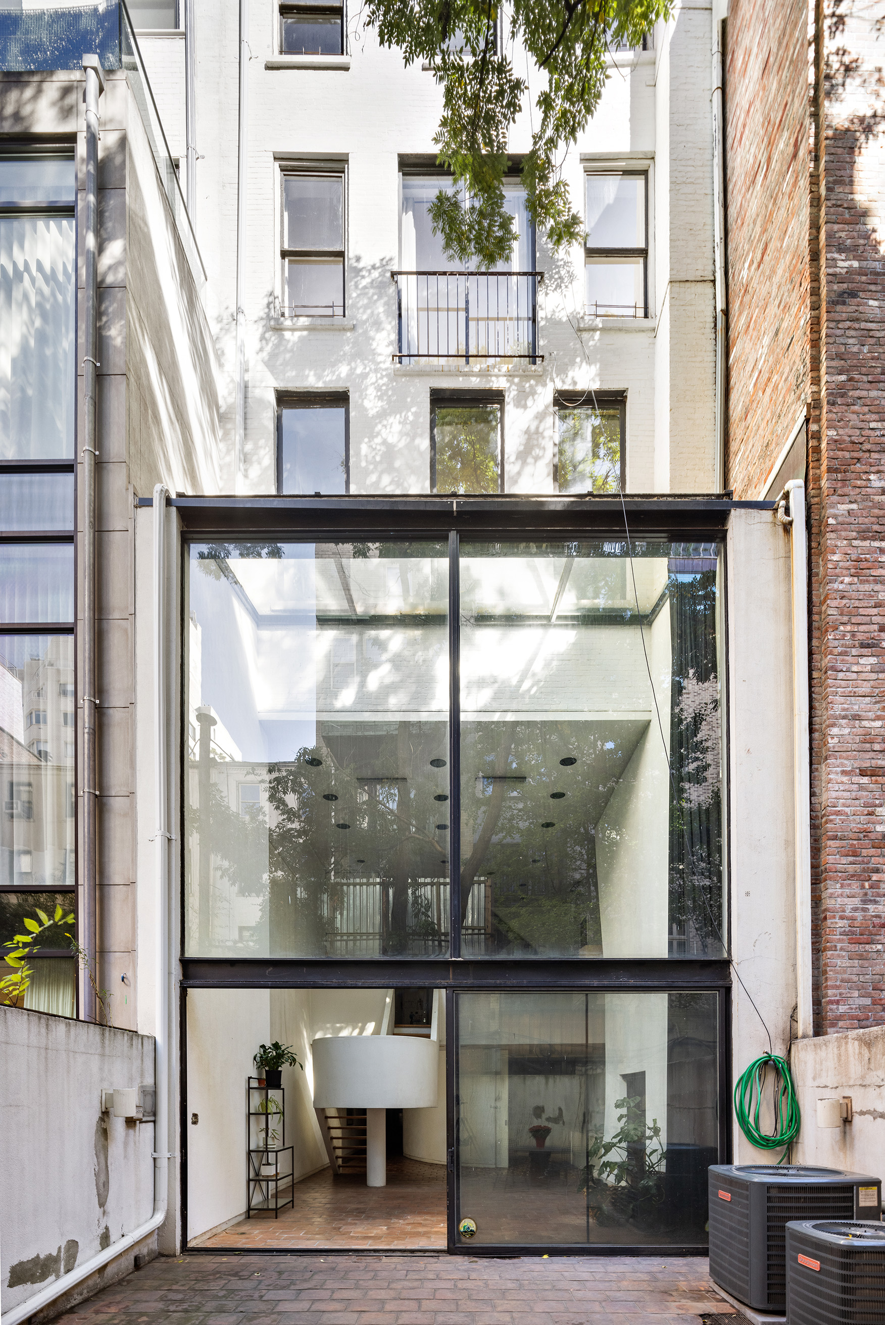 54 East 66th Street Manhattan, NY 10065 - Photo 3 of 19