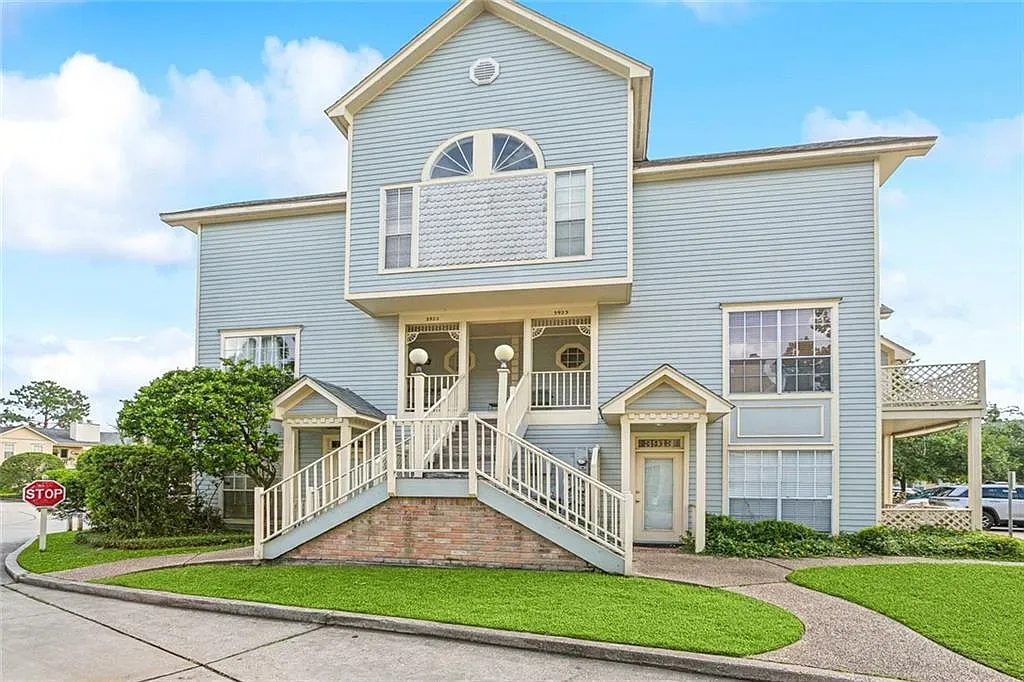 $285,000 | 3922 Audubon Trace, Unit 3922, Jefferson, LA 70121
