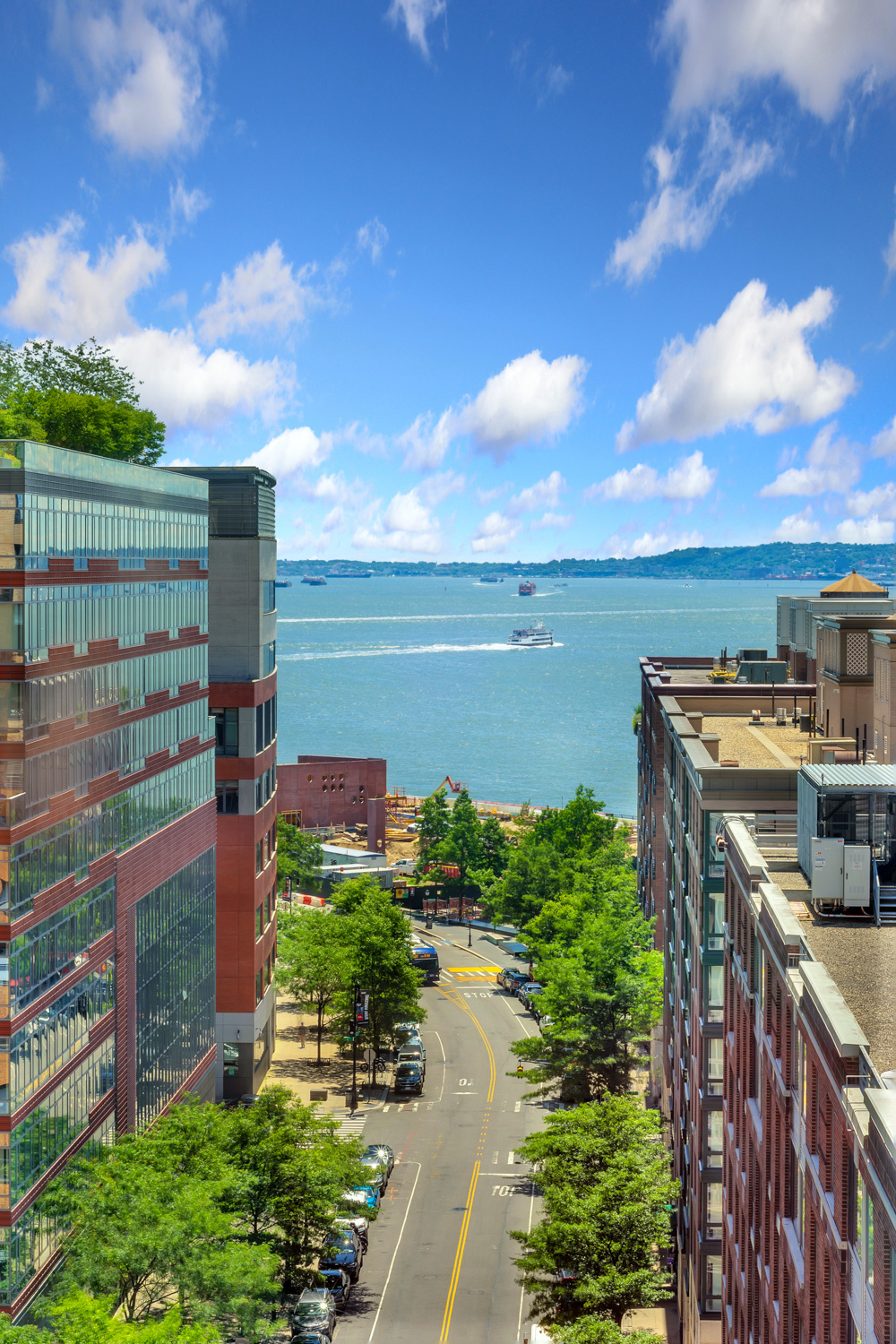 200 Rector Place, Unit 14E Manhattan, NY 10280 - Photo 18 of 22