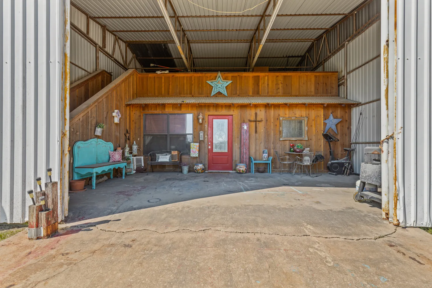 $1,049,000 | 216 Megan Court, Hudson Oaks, TX 76087