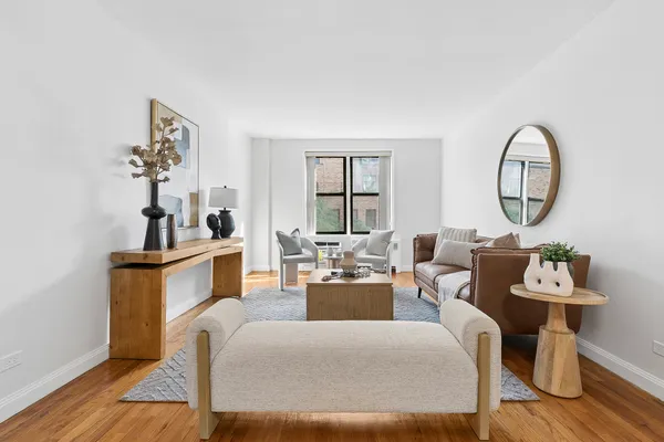 $599,000 | 330 East 70th Street, Unit 6E | Lenox Hill