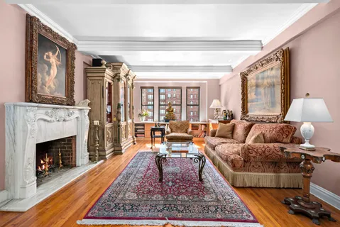 $720,000 | 339 East 58th Street, Unit 9A | Sutton Place