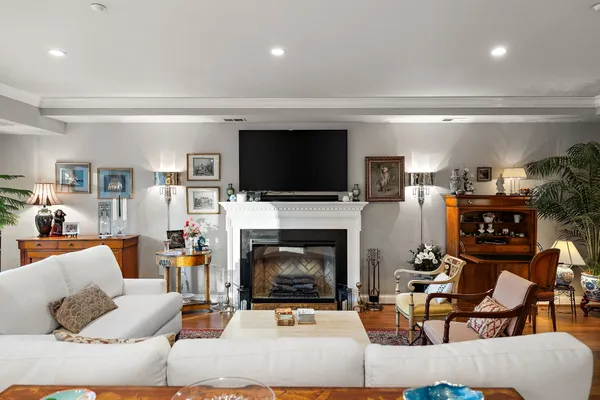 $995,000 | 1702 North Park Drive, Unit 25, Wilmington, DE 19806