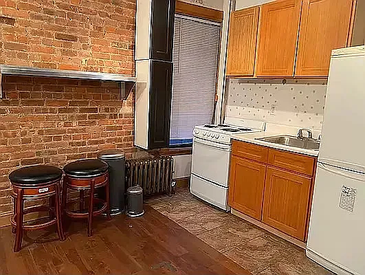 1278 1st Avenue, Unit 5 Manhattan, NY 10065 - Photo 2 of 5