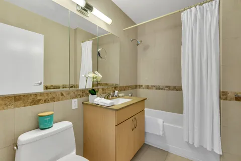 $1,450,000 | 40 West 116th Street, Unit A907 | Harlem