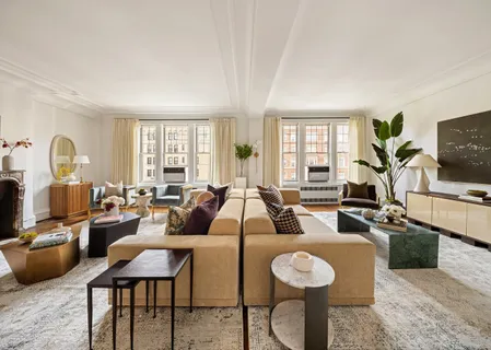 $3,595,000 | 875 Park Avenue, Unit 11C | Upper East Side