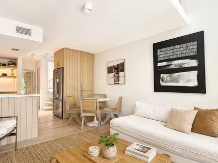 $925,000 | 2984 Mary Street, Miami, FL 33133