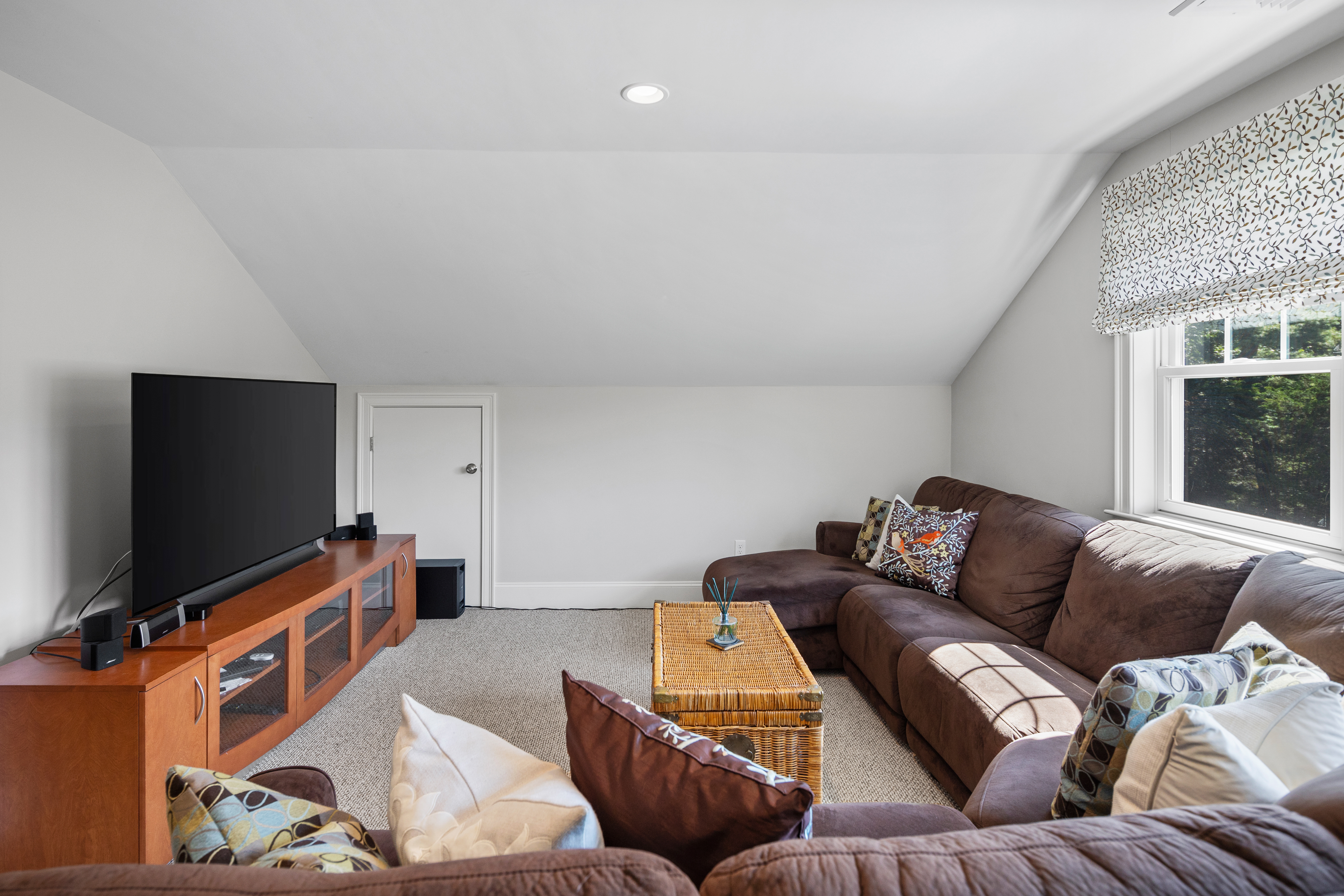 136 Manning Street Needham Heights, MA 02494 - Photo 23 of 33