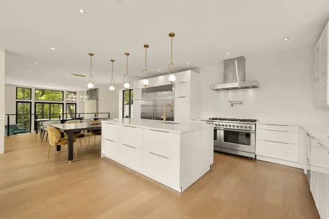 $2,595,000 | 8165 East Beach Drive Northwest, Washington, DC 20012