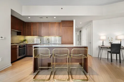 $2,250,000 | 580 Washington Street, Unit PH3, Boston, MA 02111