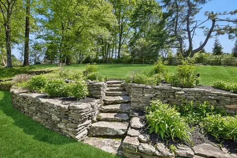 $2,300,000 | 210 Mendham Road, Bernardsville, NJ 07924