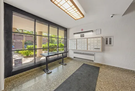 $389,000 | 21-80 33rd Road, Unit 3C | Astoria