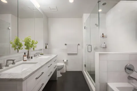 $14,250 | 125 West 22nd Street, Unit 8B | Chelsea