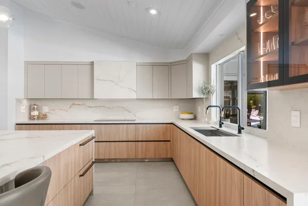 $2,925,000 | 9201 Southwest 102nd Street, Miami, FL 33176