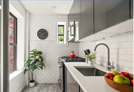 $3,000 | 443 Hicks Street, Unit 2E | Cobble Hill