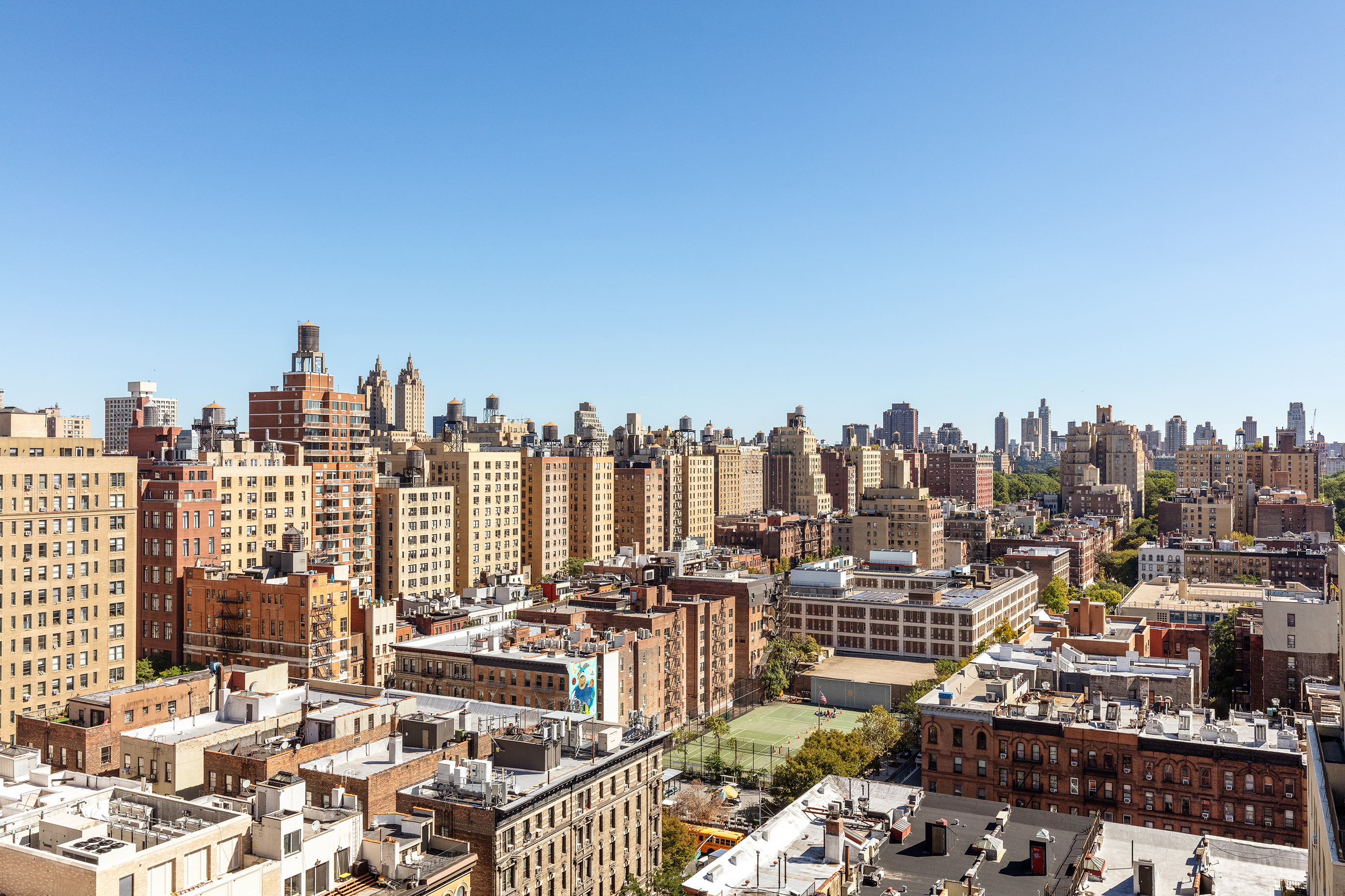 225 West 83rd Street, Unit 19A Manhattan, NY 10024 - Photo 3 of 15 a view of a city