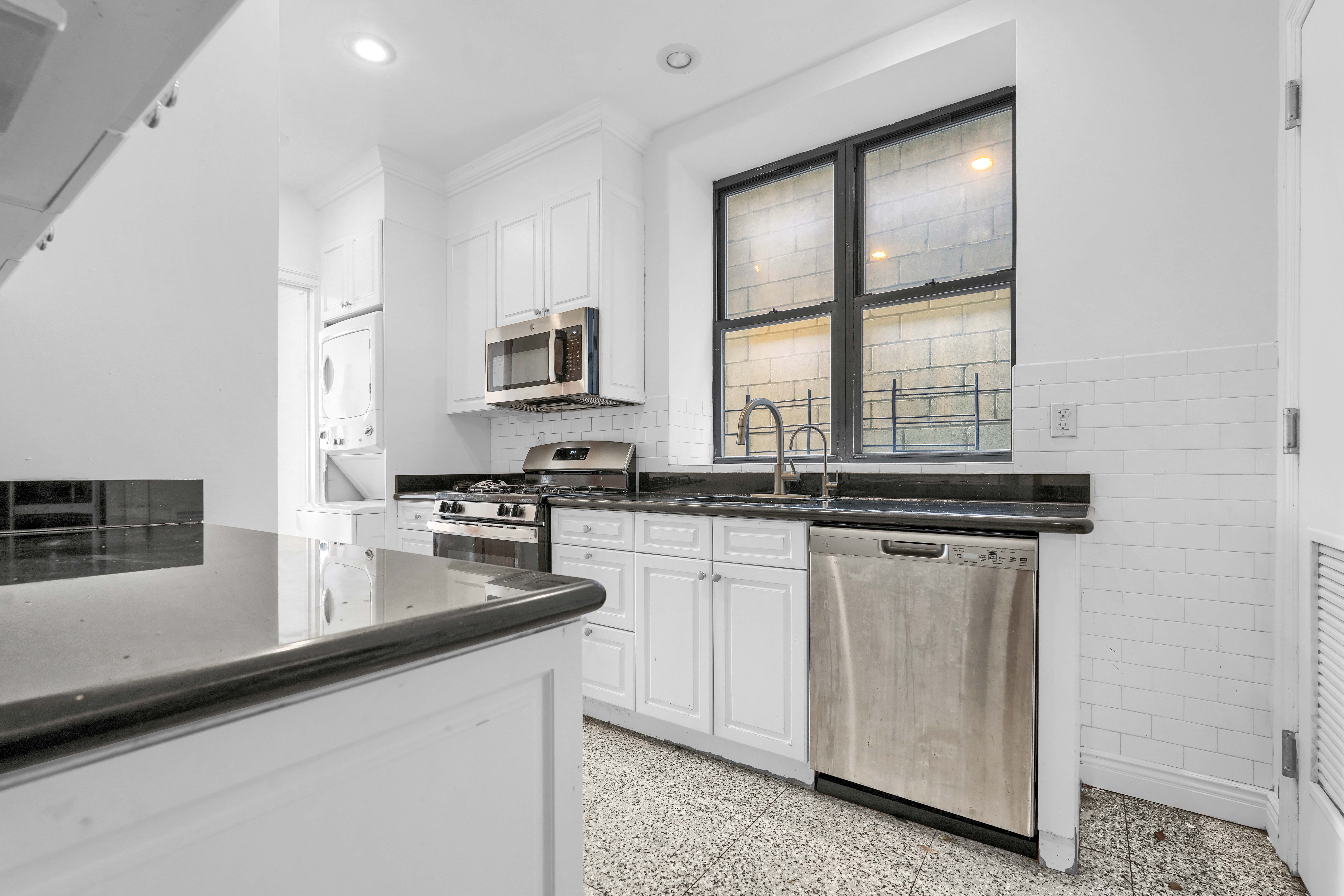 100 West 119th Street, Unit 3A Manhattan, NY 10026 - Photo 15 of 44