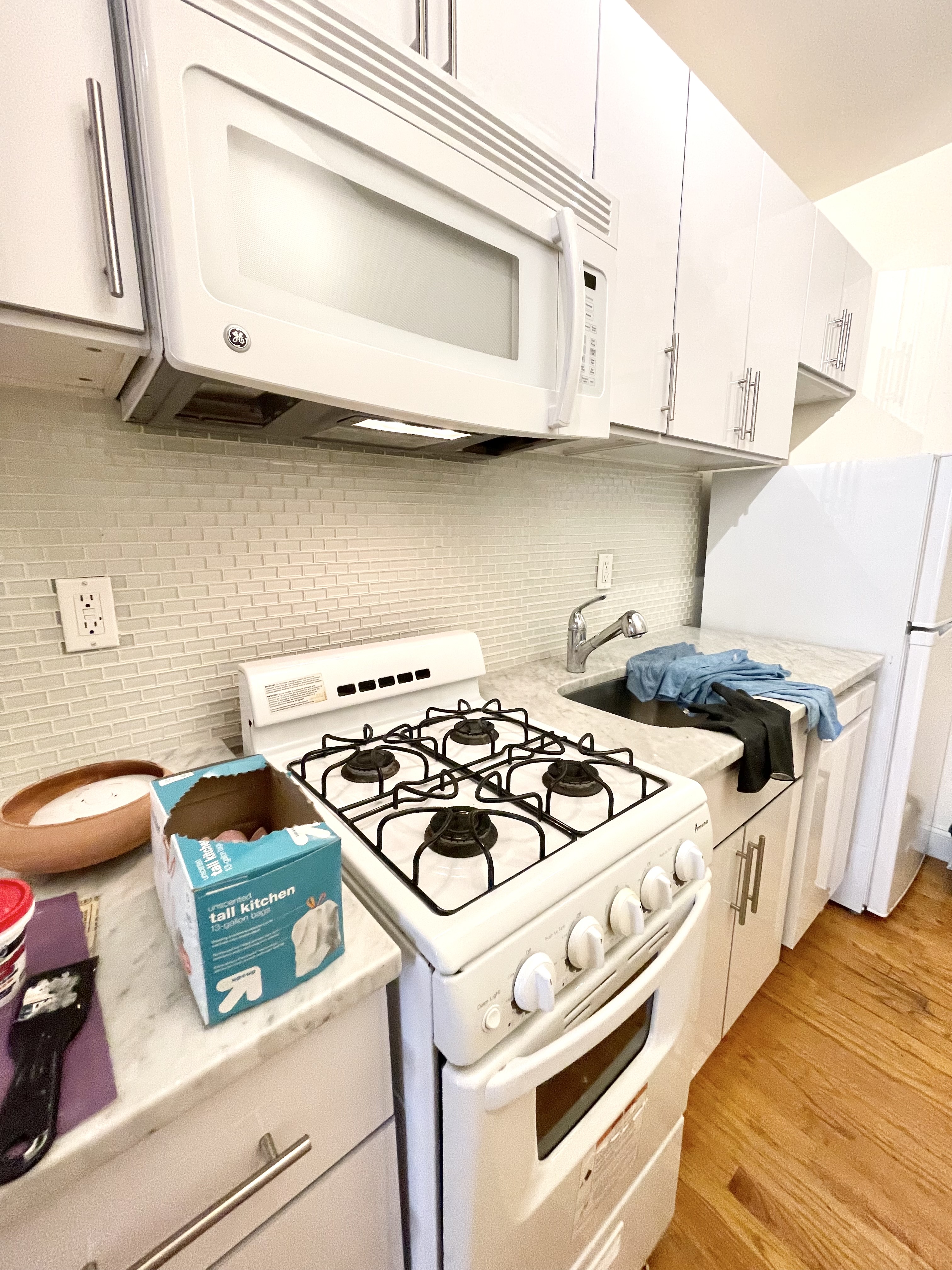 217 West 16th Street, Unit 3D Manhattan, NY 10011 - Photo 6 of 10