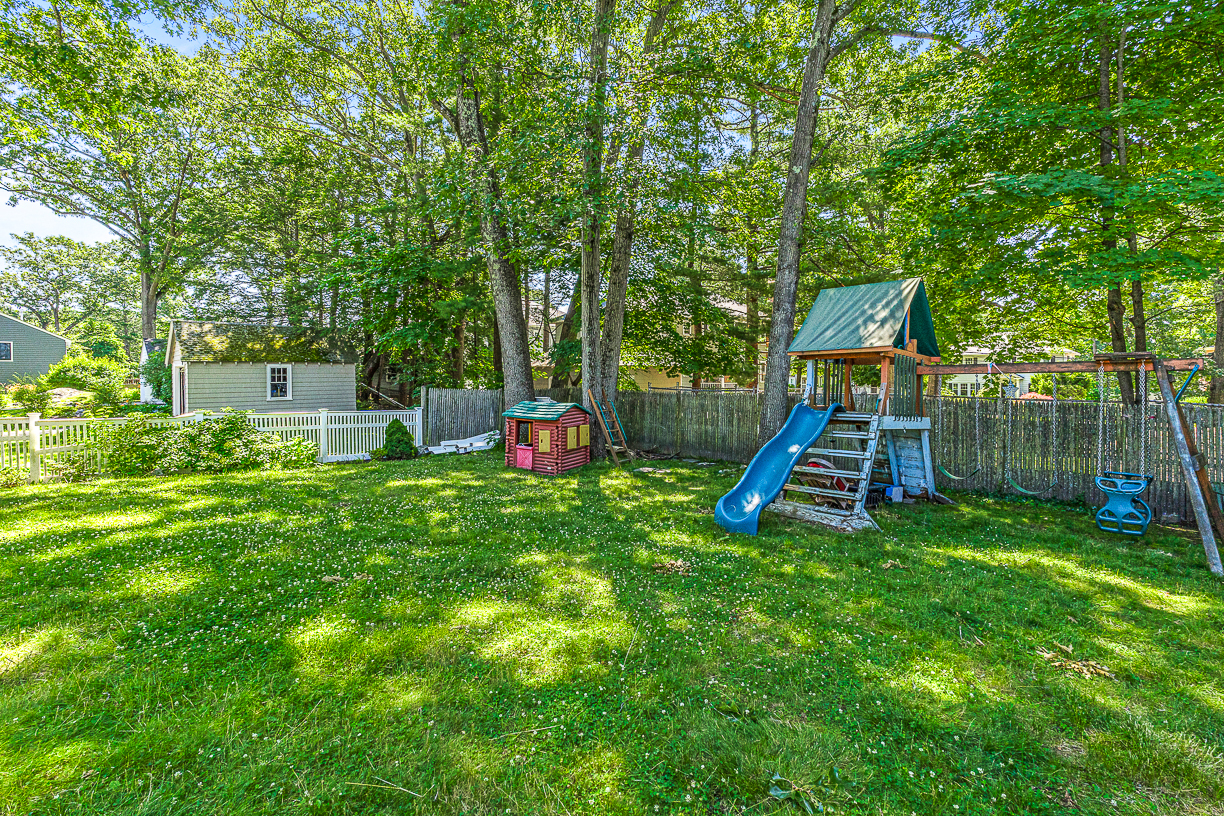 44 Rowena Road Newton Center, MA 02459 - Photo 16 of 16