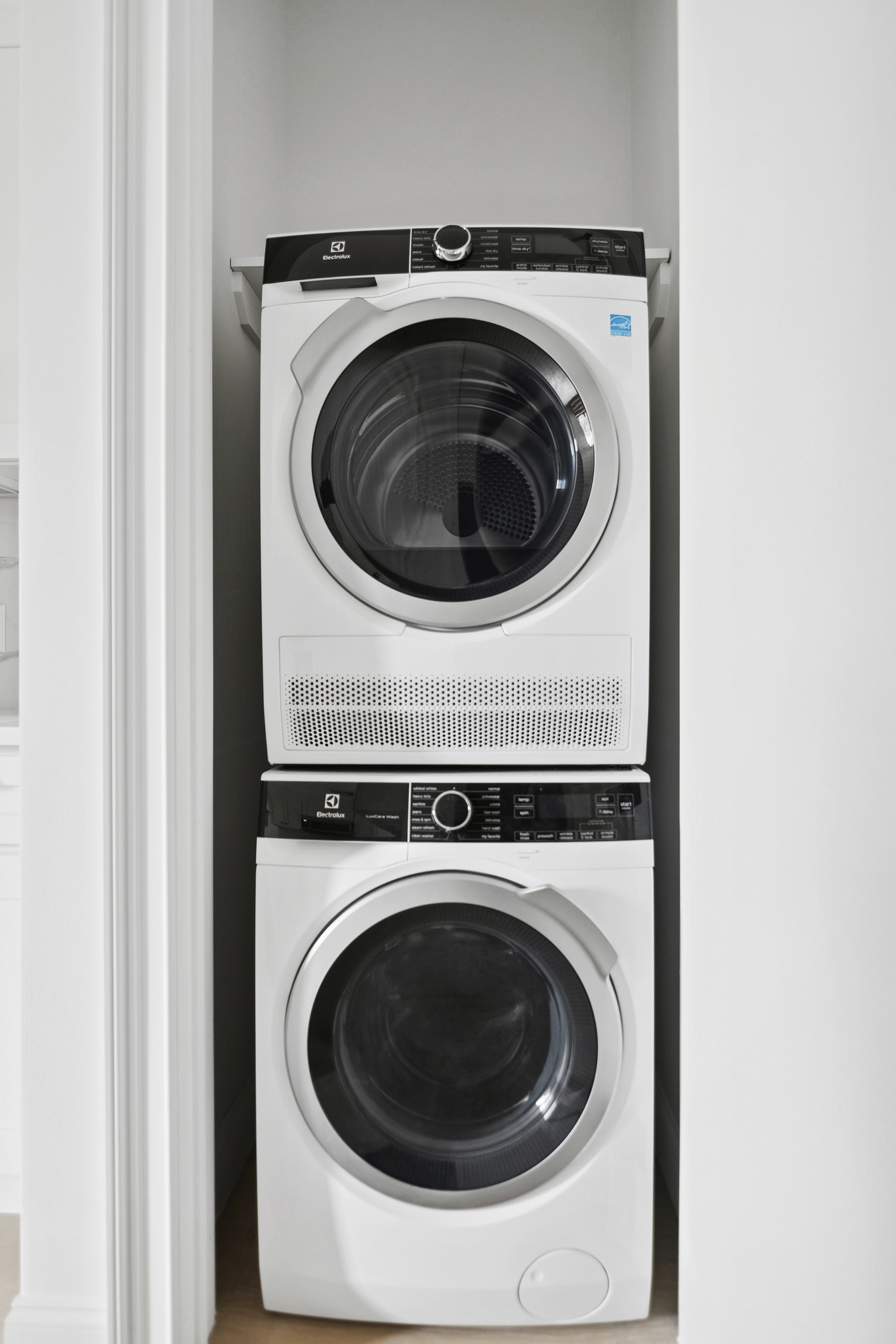 298 Degraw Street, Unit 2 Brooklyn, NY 11231 - Photo 8 of 11 a utility room with dryer and washer