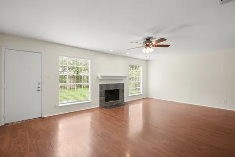 $475,000 | 11709 Sterlinghill Drive, Austin, TX 78758