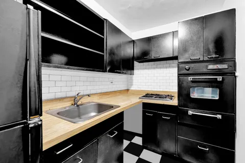 $1,695,000 | 31 Jane Street, Unit 2H | West Village