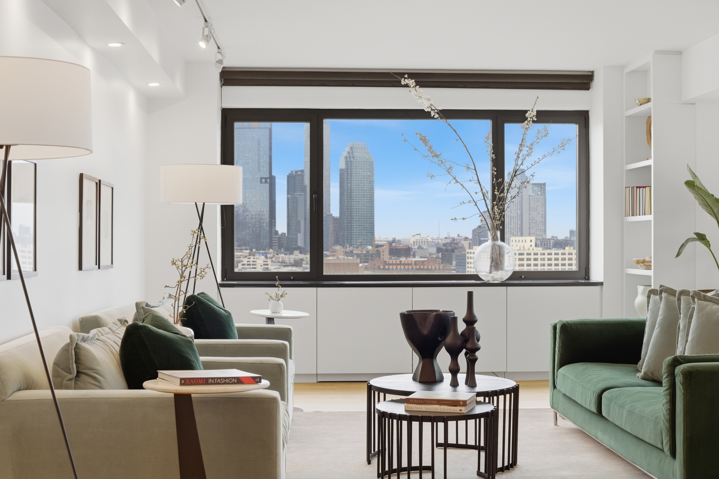 45 Sutton Place South, Unit 12L Manhattan, NY 10022 - Photo 4 of 16 Gallery Image 4