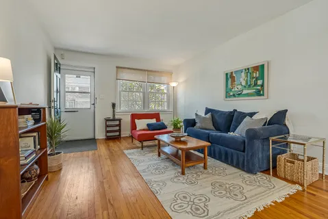 Contact Agent | 40 A Meadowbrook Place, Maplewood, NJ 07040