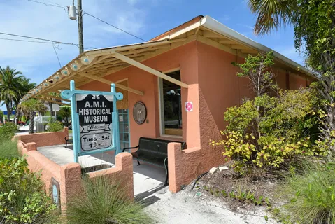 $585,000 | 1523 84th Street Northwest, Bradenton, FL 34209