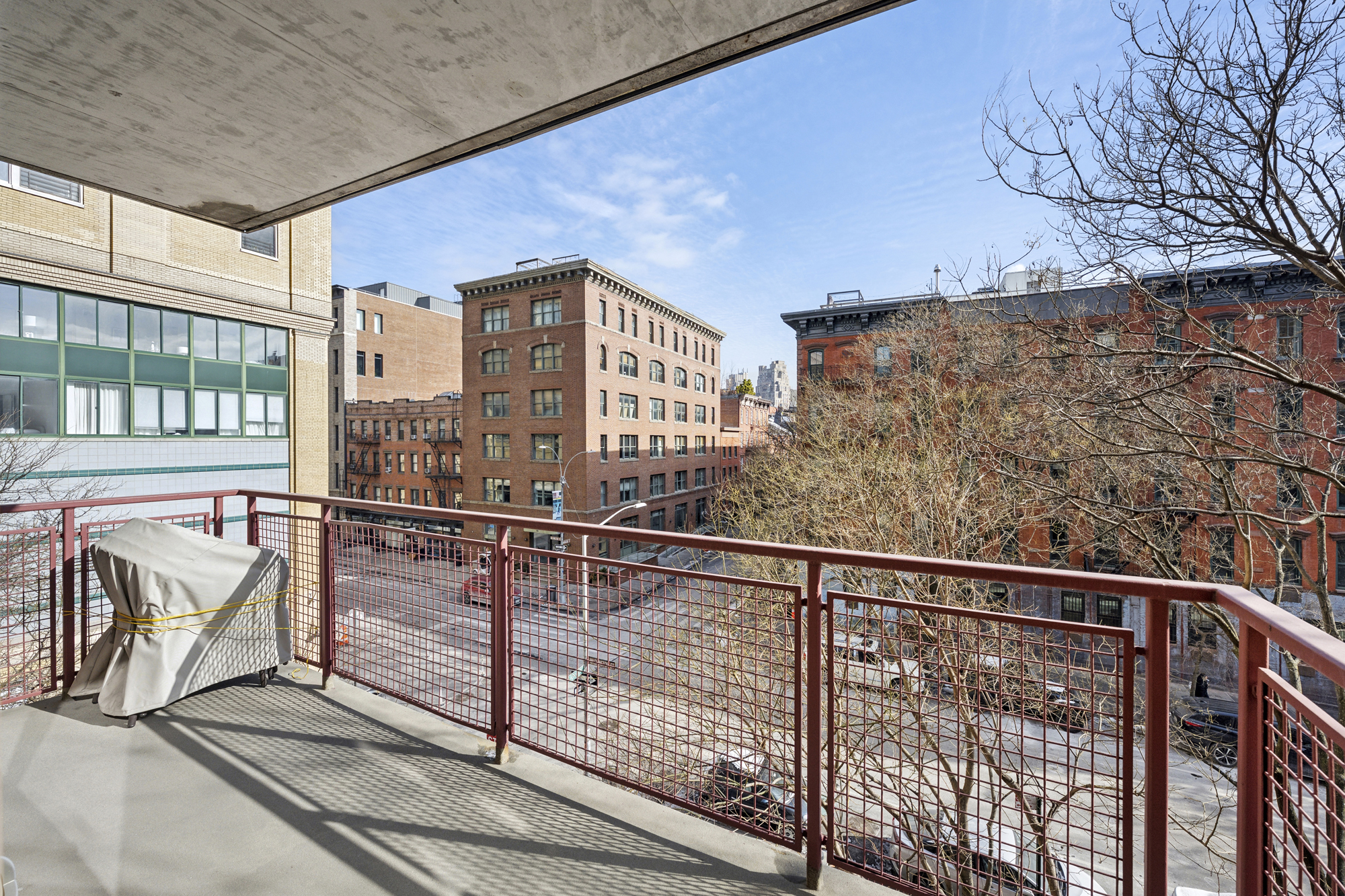 99 Jane Street, Unit 4H Manhattan, NY 10014 - Photo 5 of 22 a view of balcony with city view