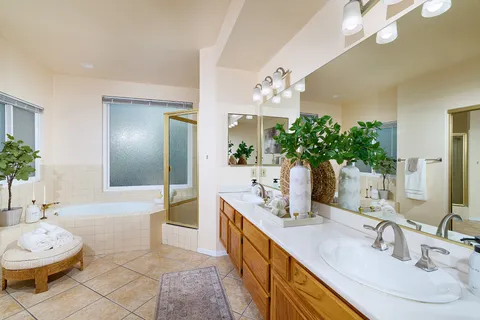 $985,000 | 11037 Caminito Vista Pacifica, San Diego, CA 92131