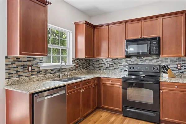 $524,900 | 852 Fonnic Drive, Nashville, TN 37115