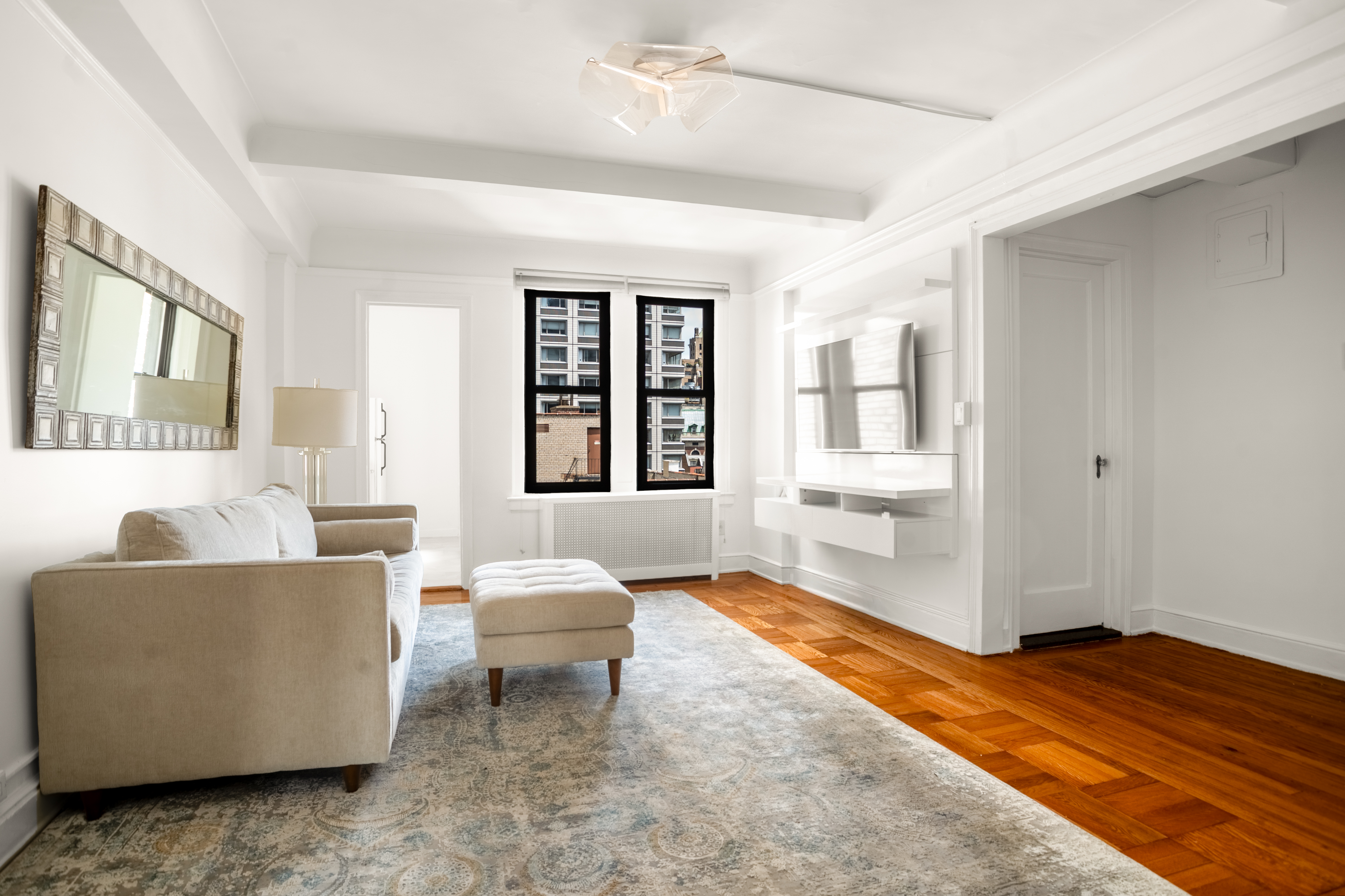 205 East 69th Street, Unit 8F Manhattan, NY 10021 - Photo 1 of 16 Gallery Image 1