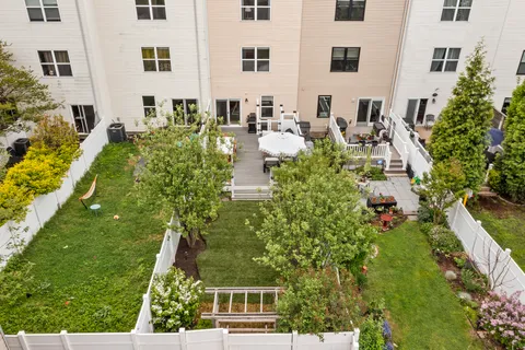 $875,000 | 517 Carpenter Street, Philadelphia, PA 19147