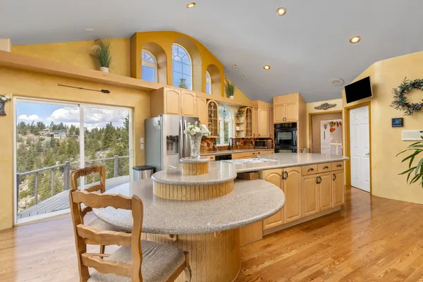 $2,100,000 | 323 Overlook Lane, Boulder, CO 80302